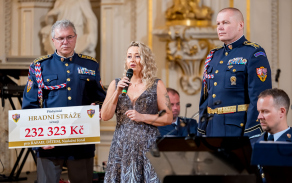 Dobročinná sbírka u příležitosti XXXII. reprezentačního plesu Hradní stráže